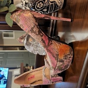 Betsy Johson Heels